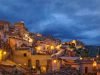 Vista notturna dei sassi di Matera