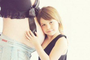 pregnant-775036__340