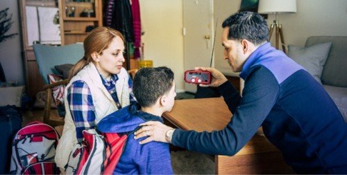 Famiglia pronta ad affrontare calamitá e disastri alt "Famiglia in fase di gestione emergenza calamitá